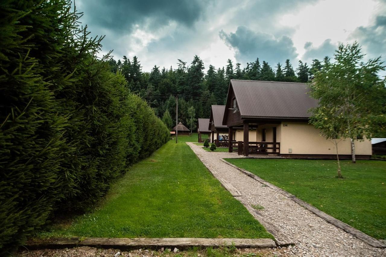 Domki Pod Lasem Lesko Exteriör bild
